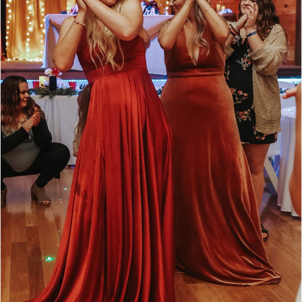 Bridesmaid dress wore once. I am 5’7